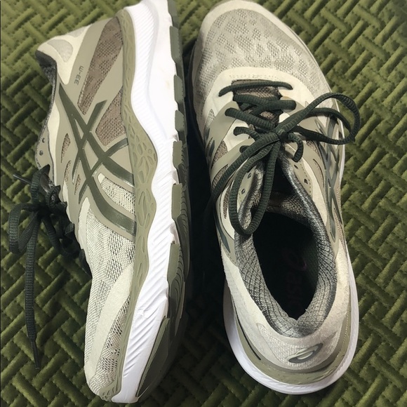 asics olive green